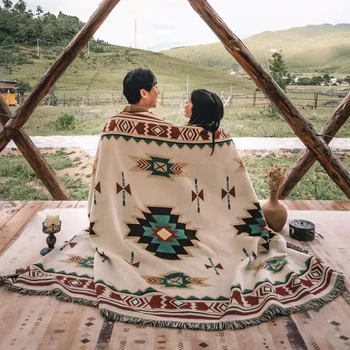 Рождество кисточкой вязаные одеяла пикник открытый кемпинг одеяло этнических богемный полосатый плед одеяла для кровати диван коврики