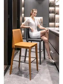 Дизайнерский Итальянский Минималистичный Барный стул С кожаным седлом Креативный Барный стул Современная Простота Бытовой Табурет в твердом переплете