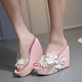 Летние сандалии с цветочным украшением, босоножки на платформе и танкетке, женские модные серебристые туфли на высоком каблуке, женские летние золотые туфли, Размер 34-40